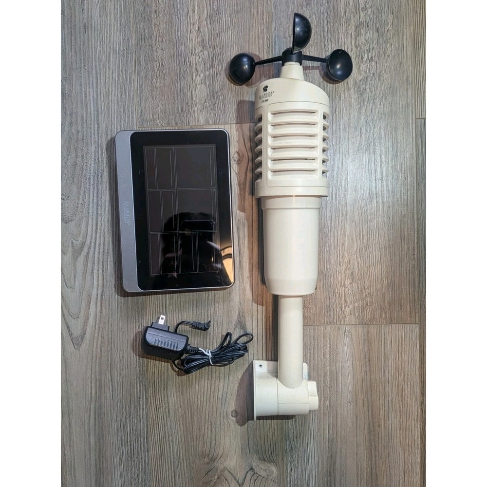 La Crosse Technology Weather Station Professional Remote Monitoring V22-WRTH New